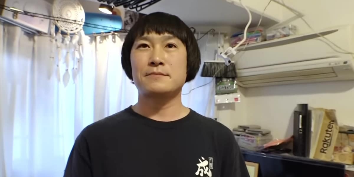 Despite being 39, this Japanese man identifies as a 28-year-old
