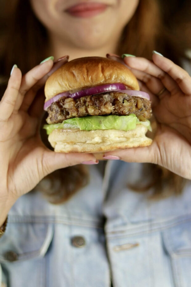 Sisig Burger 
